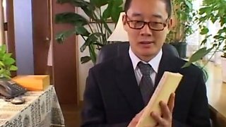 Obscene secretary aki