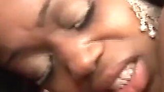 Sexy Ebony Babe Gives a Great BlowJob and Fuck to a Hung Stud