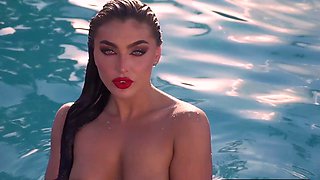 Big ass stunning beauty strips in a pool