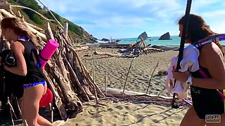 Two pretty sport girls takes pleasure with a stud in nature: Blowjob, Babe  Big Dick Porn