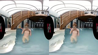 Mysterious Present - Virtual Reality And Jia Lissa
