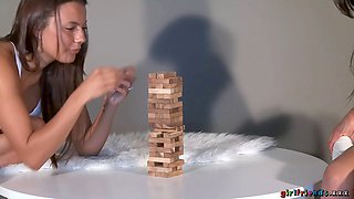 Whoever loses the bet gets fisted - girlfriends porn