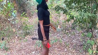 A Romance In The Jungle 10 Min