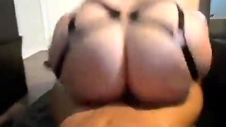 PAWG loves bouncing on BBC