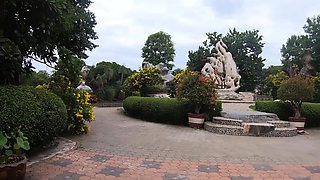 Crocodiles Munching And Making His Amateur Thai GF Cum Hard