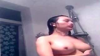 Chinese Amateur's Steamy Shower