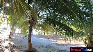 Public beach Asian GF bj and nail