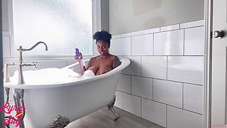 Lyric Sky - Wild Dildo Masturbation And Hard Pussy Pounding-steamy Clawfoot Tub Bubble Bath