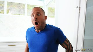 Grabbing Breakfast With Scott Nails, Daizy Cooper, Destiny Cruz - Brazzers