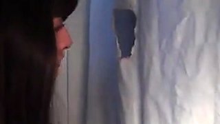 Amateur CD Blows Aussie at Gloryhole