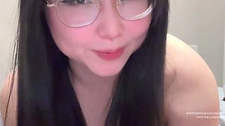 Omege japanese girl with big boobs on cams