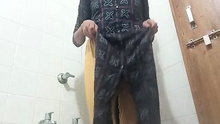 Sweet Disha Aunty Fucks Son's Friend Rahul - Big Ass Indian Bhabhi Rough Sex