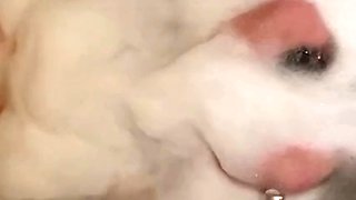 Shemale masturbating in the bathtub