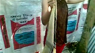 Next Door Indian GF Filmed Taking Shower - Fuck My Indian GF