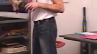 This Curvy Girl Gets Her Pussy Fucked and Hand-pounded by the Mechanic