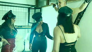 Extreme BDSM Punishment - Mistress Zeida Brutally Scratching Slave in Greece