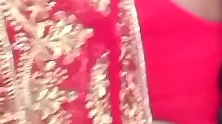 Desi Beauty Housewife Sary Changing in Home