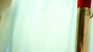 Booty Spanish Niece spied on shaving pussy