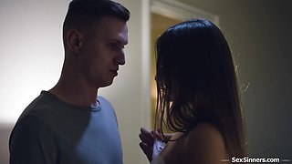 Im licking and fucking my stepsis HOTTEST gf in the hallway