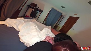 Sharing a Bed with a Hot MILF Stepmom and Fucking Her Pussy