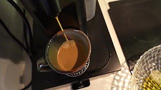Beautiful GF pissing fetish porn