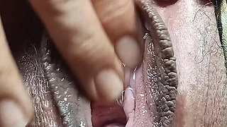 Ku the Insatiable MILF Masturbates with All Her Toys and Her Big 30cm Dildo