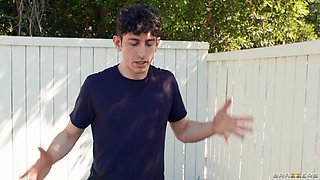 Double Teaming The Foam Party Milf With Syren De Mer, Air Thugger, Apollo Banks - Brazzers