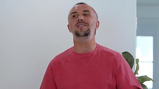 Blowing The Landlord's Load With Jill Kassidy, Keiran Lee, Hime Marie - Brazzers