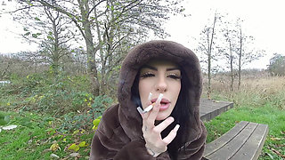 Shay London - Smoking