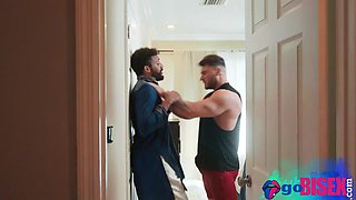 Bigass bae pussyfucked in bisex 3some