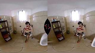 Oh Mein Gott Water Fetish - Bbw Toying Nylons Toilet