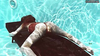 Very hot blonde movie with pin-up Mia Split from Underwater Show