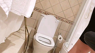 Are You Thirsty? I Can Piss on You