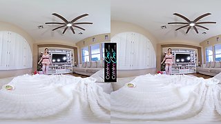 Catalina Cruz - Your Mrs Claus 5k Vr