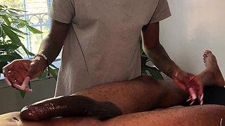 Amateur Handjob massage with oil