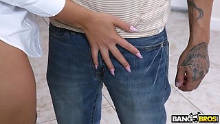 Big Ass Realtor Fucked by Tenant