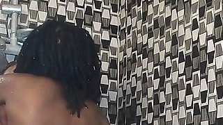 Ebony MILF Get Het Pussy Eaten by Her Sugardaddy in the Shower