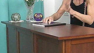 Hotel MILF Leilani Lei Answers the “ring for Sex” Bell - BBC Guest Savvy Gets Wild Room Service