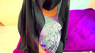 Saudi Aunty Ko Badi Gand Chudai Aur Pani Nikal Uski Gand Par - Hotel Mana Choda Chudi Karunga