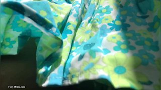 Hot Pussy Without Panties in Bus! Quick Orgasm When No One See