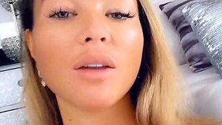 amateur blonde solo webcam