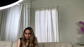 Big boob brunette masturbates on webcam