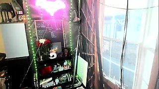 Big boob brunette masturbates on webcam