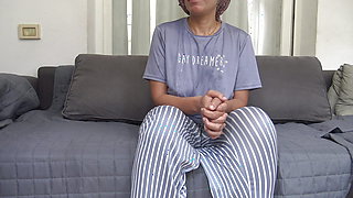 This Turkish cleaning maid is SHOCKED !!! I take out my big ass in front of her.