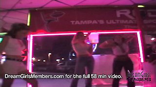 Admirable truelove at public nudity scene