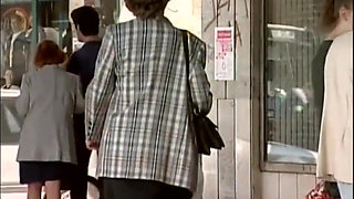 Big muscle young cock in stepmom pussy in the kitchen (Full original movie.)