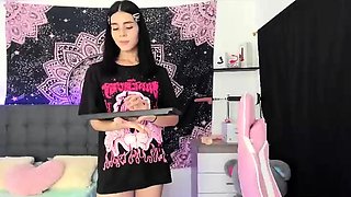 Romanian amateur webcam teen masturbate