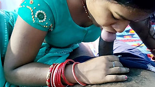 Desi Bhabhi Blowjob with Hindi Audio - Big Ass Indian Aunty Fucking Boyfriend