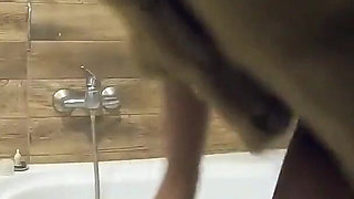 Milfycalla- Pee Play in Bathtub While Wearing a Fur Coat and Pantyhose