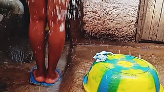 Outdoor Bathing My Pregnant Girlfriend in Dirty Environment